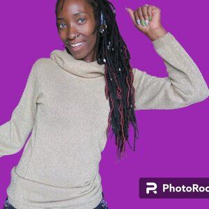 Jeanne Pierre drapey turtle neck lambs wool blouse in gold size small.